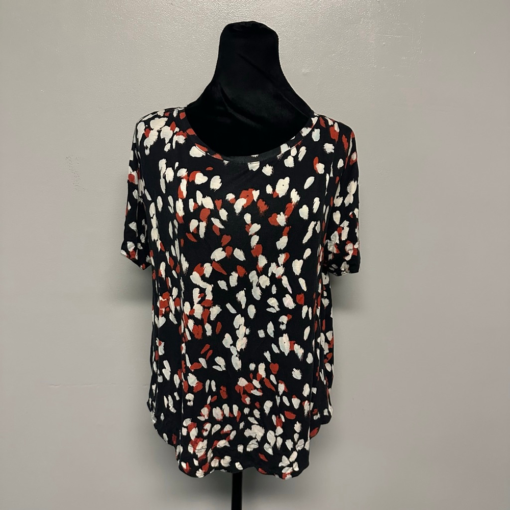 Women's LOFT Black White Red Abstract Short Sleeve Tee size small XS
